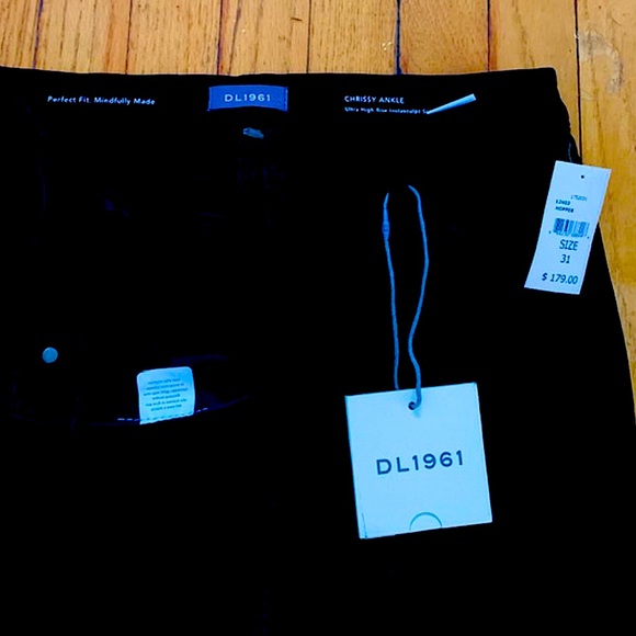 DL1961 Chrissy Ankle Ultra High Rise Skinny Jeans: Instasculpt - Picture 3 of 3